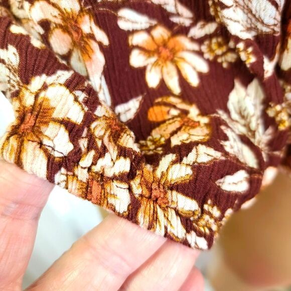 American Eagle Crop Smocked Top Medium - Picture 6 of 8